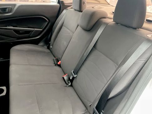 Used 2017 Ford Fiesta SE image 18