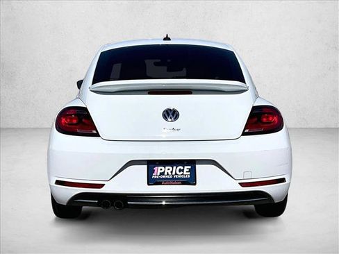 Used 2017 Volkswagen Beetle 1.8T SE FWD image 4