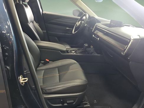 Used 2025 MAZDA CX-50 2.5 Hybrid w/ Premium Plus Pkg image 7