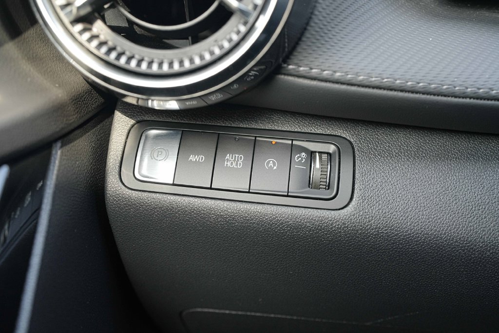 Used 2026 Chevrolet Equinox LT AWD/4WD image 39