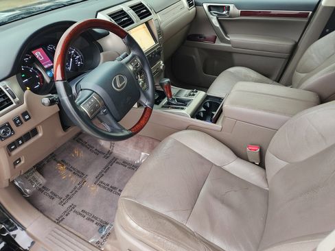 Used 2014 Lexus GX 460 image 13