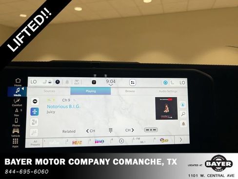 Used 2025 Jeep Gladiator Mojave AWD/4WD image 12