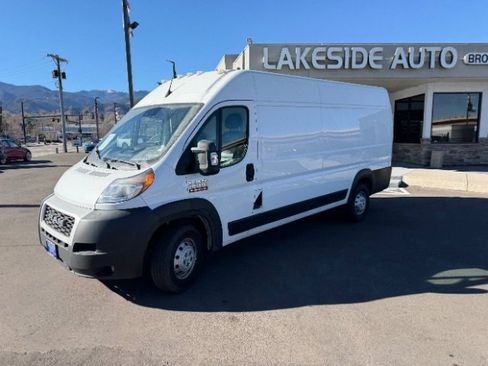 Used 2022 RAM ProMaster 3500 w/ Premium Convenience Group image 3