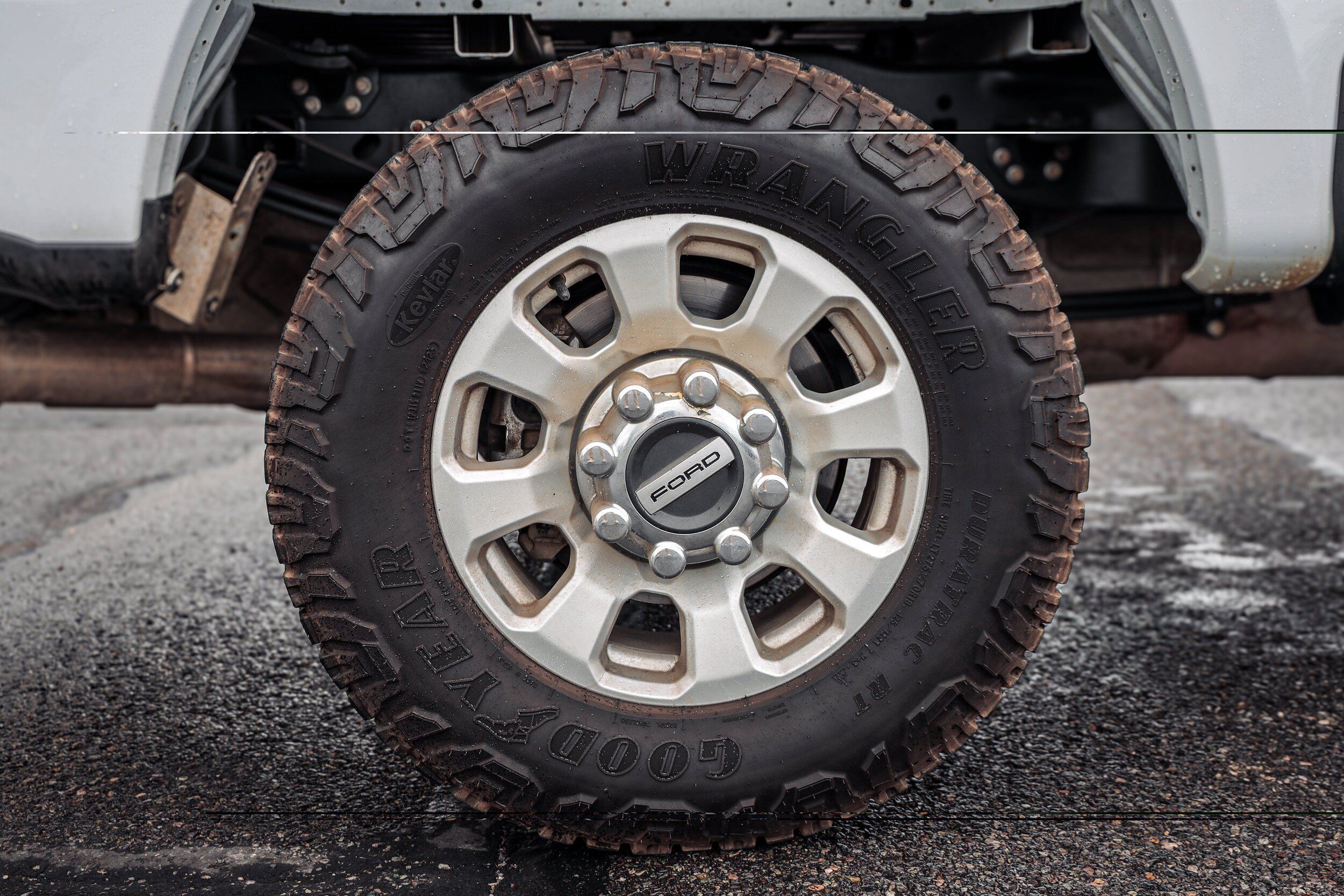 Used 2023 Ford F250 XLT w/ FX4 Off-Road Package AWD/4WD image 8