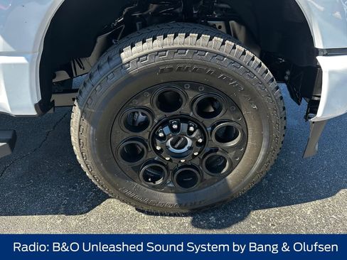 New 2026 Ford F350 Lariat w/ Black Appearance Package image 16