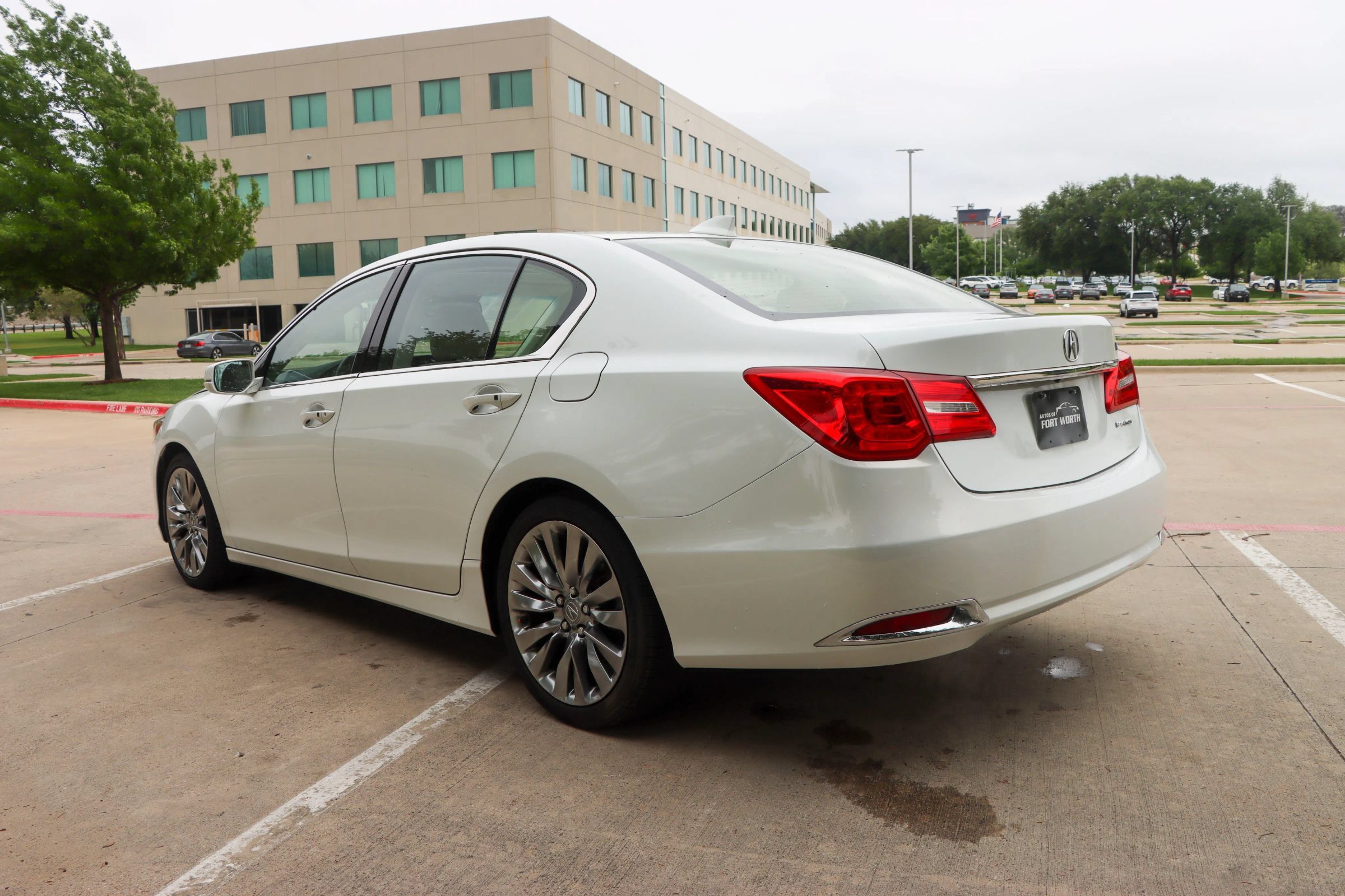 Used 2017 Acura RLX w/ Technology Package FWD image 5
