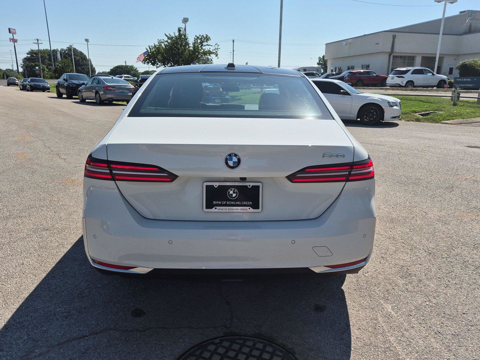 Used 2026 BMW 530i RWD image 4