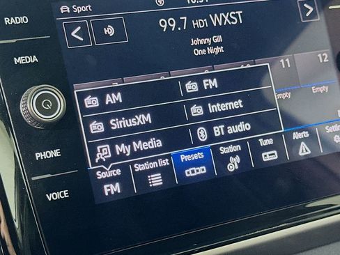 Used 2021 Volkswagen Atlas SEL Premium image 29