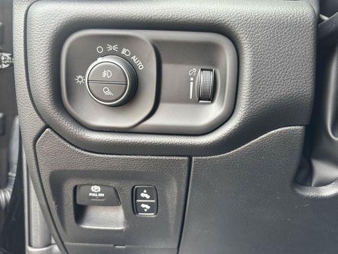 New 2026 RAM 1500 Big Horn AWD/4WD image 13
