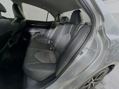 Used 2024 Toyota Camry SE image 28