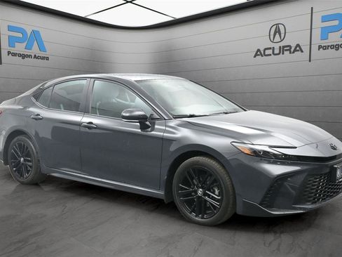 Used 2025 Toyota Camry SE w/ Convenience Package image 23