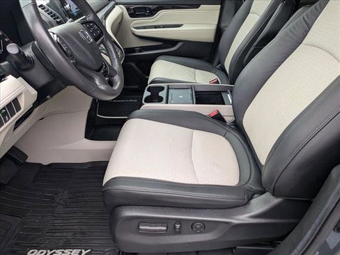 Certified 2025 Honda Odyssey Elite image 15