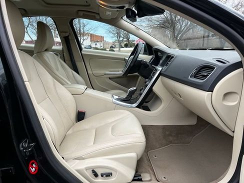 Used 2013 Volvo S60 T5 FWD image 23