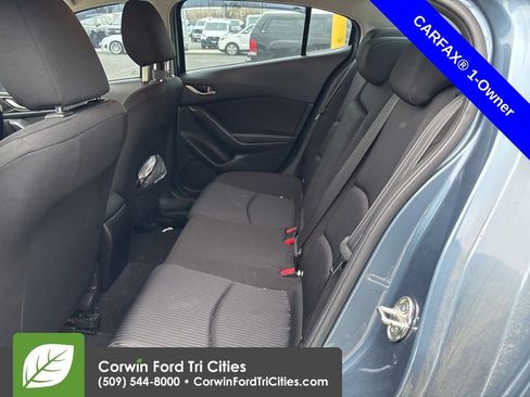 Used 2016 MAZDA MAZDA3 i Sport w/ Preferred Equipment Package image 12