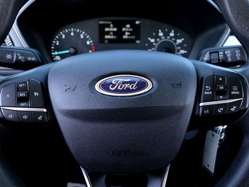 Used 2022 Ford Escape S image 12