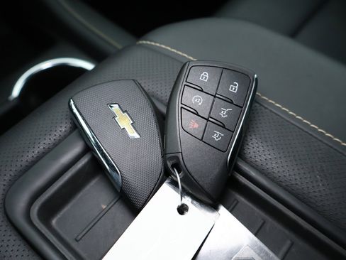 Used 2023 Chevrolet Tahoe Premier AWD/4WD image 33