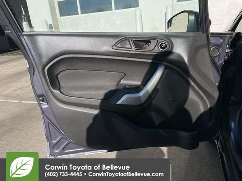 Used 2013 Ford Fiesta SE image 23