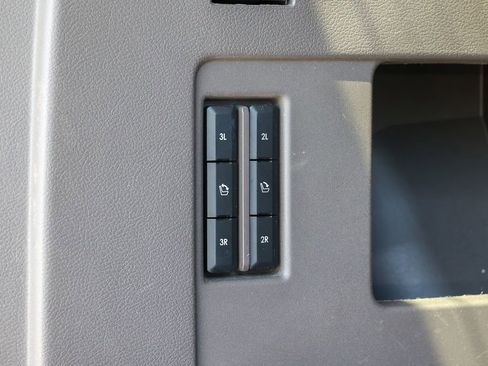 Used 2023 Lincoln Navigator L Reserve AWD/4WD image 43