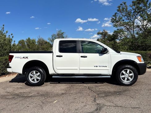 Used 2010 Nissan Titan PRO-4X AWD/4WD image 10