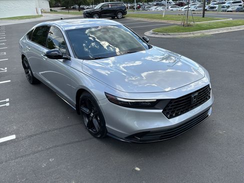 Used 2024 Honda Accord Sport image 2