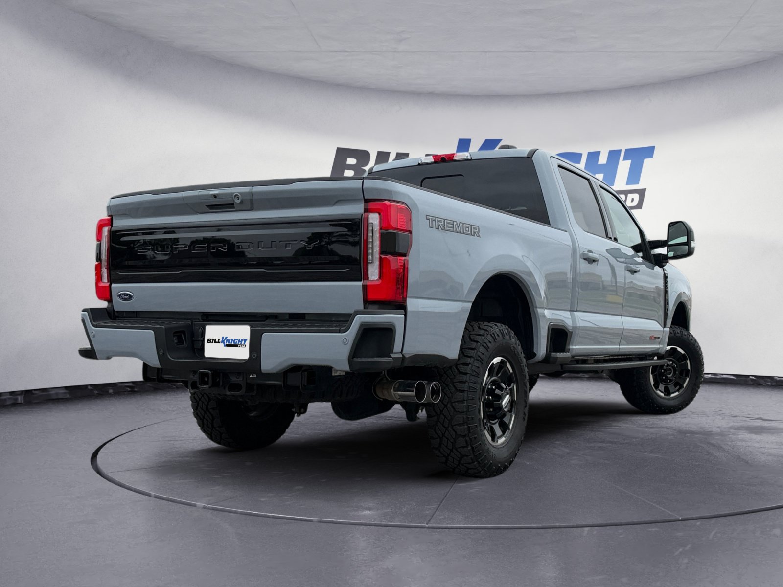 Used 2026 Ford F250 Platinum w/ Tremor Off-Road Package AWD/4WD image 5