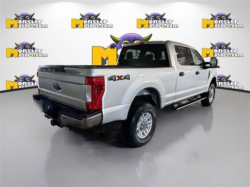 Used 2017 Ford F250 XLT w/ Snow Plow Prep Package image 4