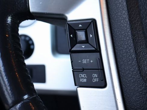 Used 2014 Ford F150 Platinum image 20