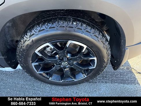 Used 2025 MAZDA CX-50 Meridian Edition w/ Apex Package image 9