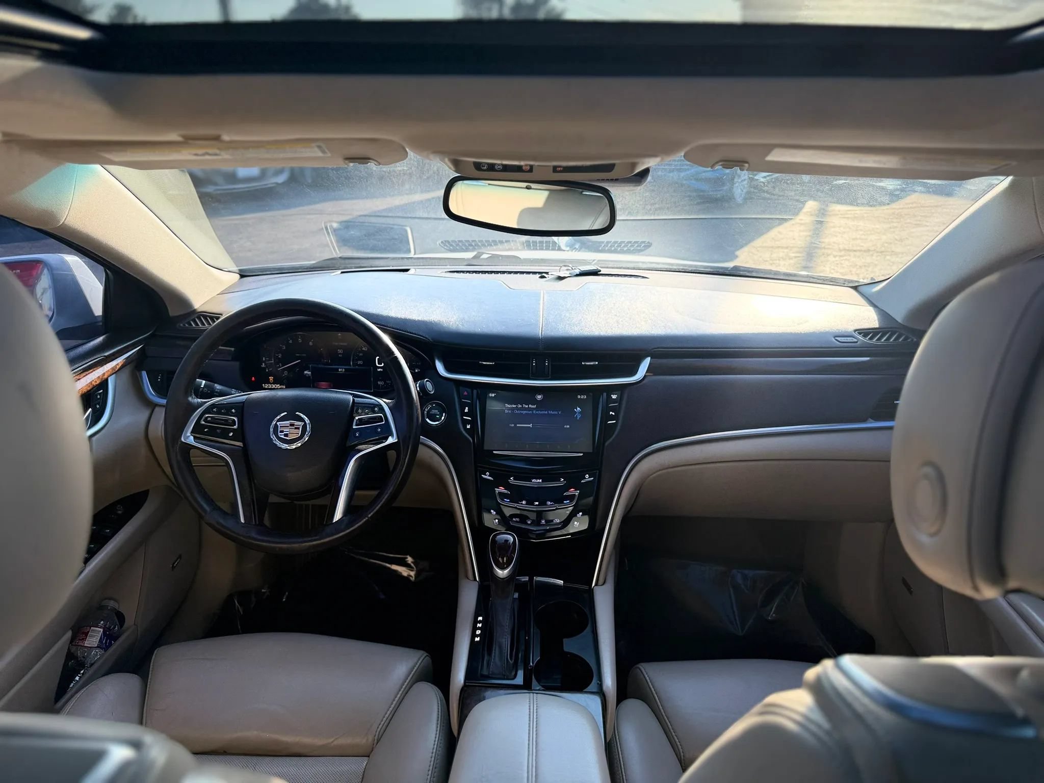 Used 2013 Cadillac XTS Premium FWD image 22