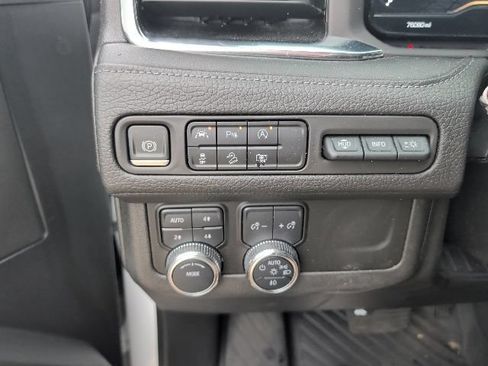 Used 2023 GMC Yukon Denali AWD/4WD image 19