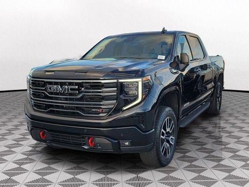 Used 2025 GMC Sierra 1500 AT4 w/ AT4 Premium Package AWD/4WD image 3