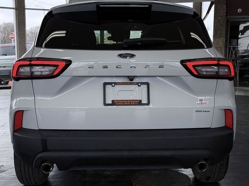 Used 2025 Ford Escape ST-Line Select AWD/4WD image 14
