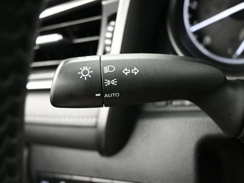 Used 2024 Toyota Camry SE FWD image 15