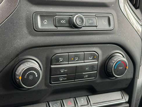 Used 2019 Chevrolet Silverado 1500 Custom w/ Custom Value Package image 30