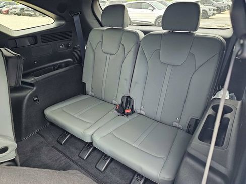 Used 2025 Kia Sorento SX Prestige w/ Sage Leather Package AWD/4WD image 34