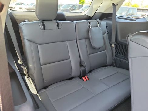 Used 2026 Ford Explorer Active w/ Active Comfort Package RWD image 18