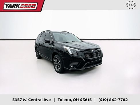 Used 2024 Subaru Forester Limited AWD/4WD image 1
