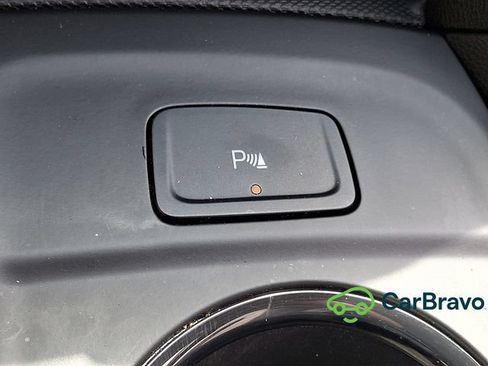 Certified 2022 Chevrolet Equinox RS w/ RS Leather Package FWD image 25
