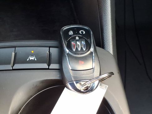 Used 2024 Buick Envista Preferred w/ Convenience I Package image 12