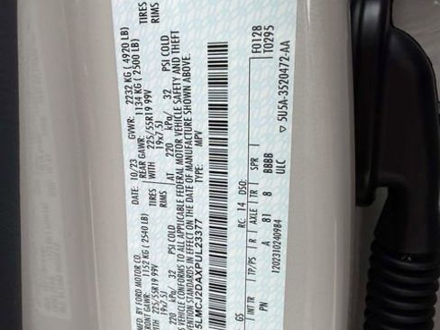 Certified 2023 Lincoln Corsair Reserve image 16