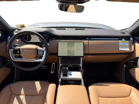 New 2026 Land Rover Range Rover Long Wheelbase SE AWD/4WD image 19