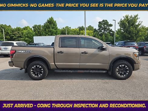 Used 2023 Nissan Titan PRO-4X w/ Pro-4x Convenience Package AWD/4WD image 8