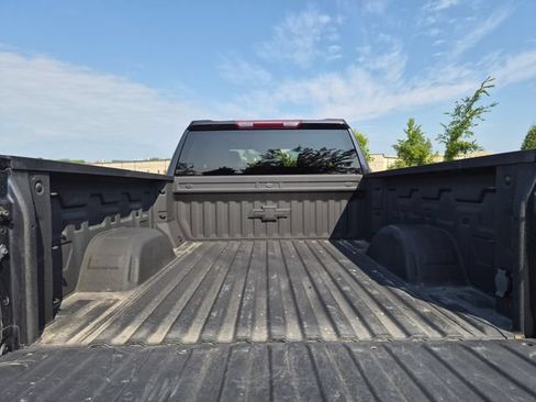 Used 2023 Chevrolet Silverado 1500 RST w/ Protection Package AWD/4WD image 12