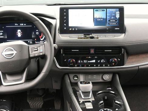 New 2026 Nissan Rogue Platinum w/ Platinum Premium Package image 15