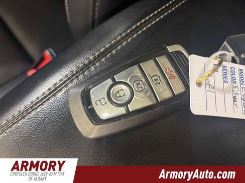 Used 2021 Ford Explorer XLT image 20