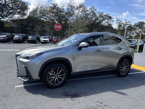 Used 2024 Lexus NX 250 FWD w/ Towing Package (2000 Lbs) image 11