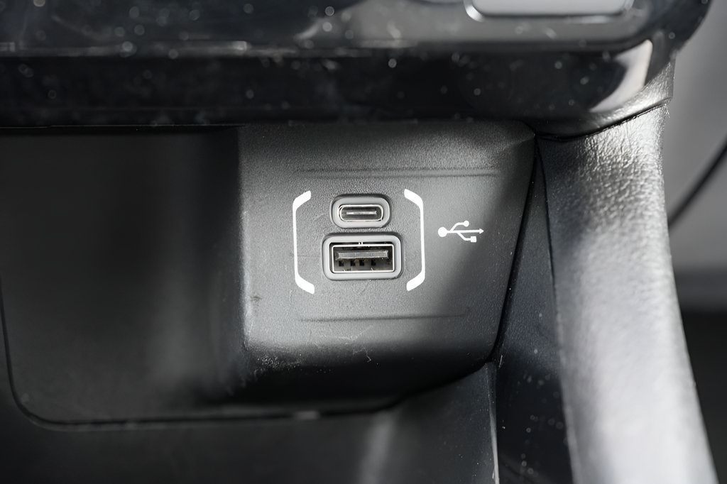 Used 2024 Jeep Compass Limited AWD/4WD image 34
