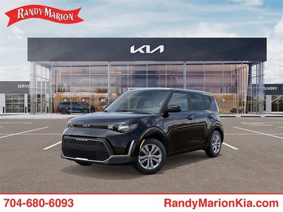 New 2025 Kia Soul LX