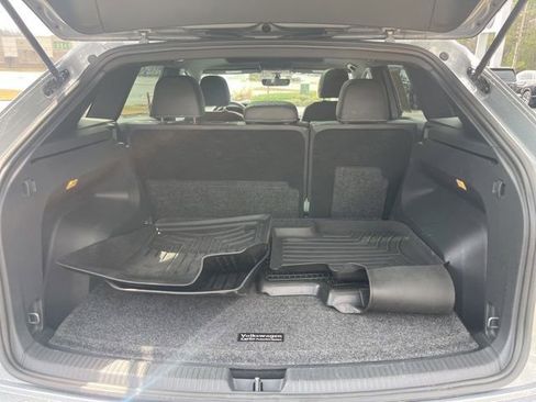 Used 2022 Volkswagen Atlas Cross Sport SE w/ Panoramic Sunroof Package image 31