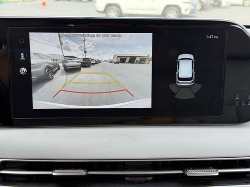 Used 2025 Hyundai Palisade SEL FWD image 13